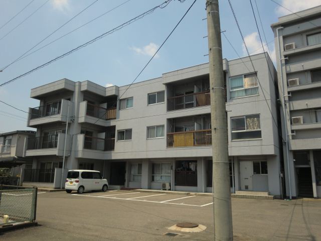 建物外観　ＲＣつくりです。日当り良好です。