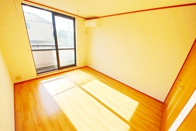 居室・リビング　同物件他号室参照