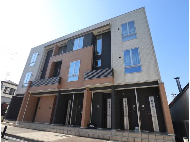 建物外観　☆彡オシャレな外観♪ネット無料★対面キッチン♪追い焚き♪素敵