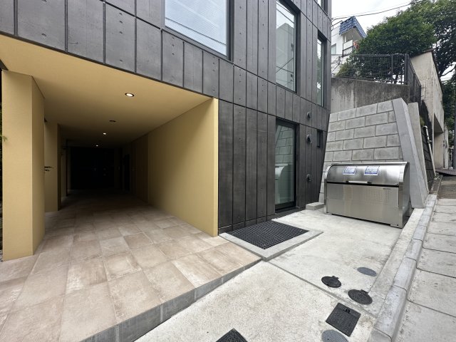 エントランス　毎日通るエントランスはこのようになっています