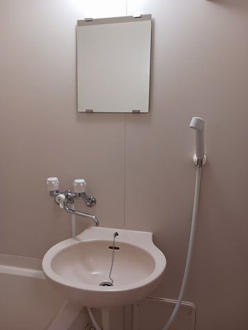 洗面設備　脱衣スペースもあります