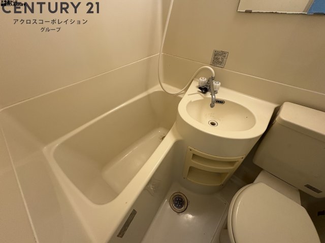 バス・シャワールーム　シンプルで機能的なユニットバスです！