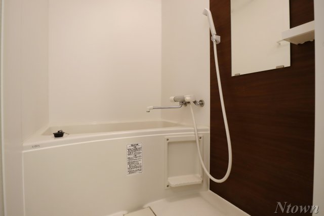 バス・シャワールーム　ゆったり過ごせるお風呂です