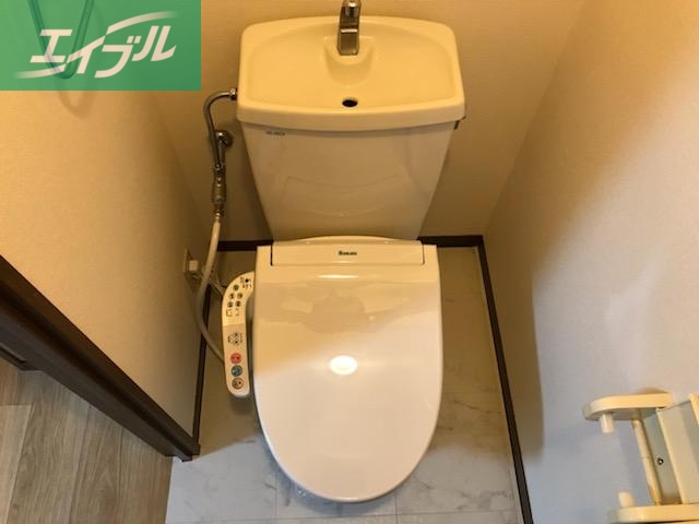 トイレ　シャワー付トイレ