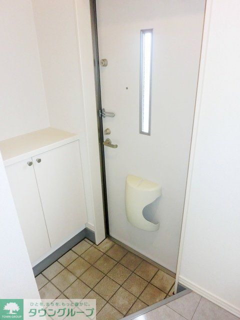 玄関　お問合せはタウンハウジングまで！※現地待合わせ相談可能