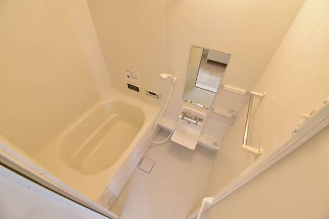 バス・シャワールーム　シャトレグラン