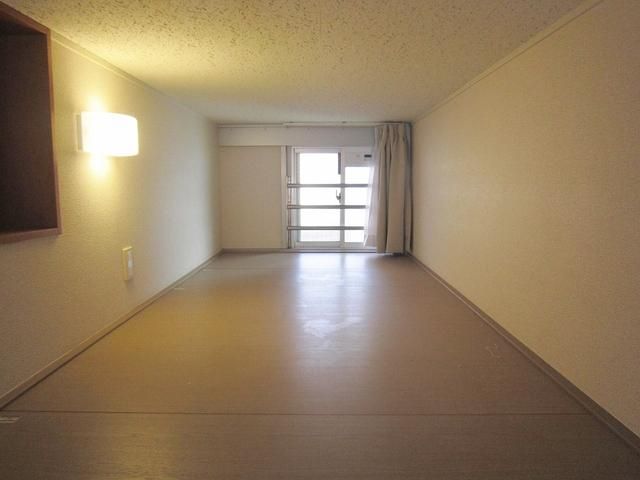 居室・リビング　★収納スペースにもなるロフト（類似の物件の写真です）★