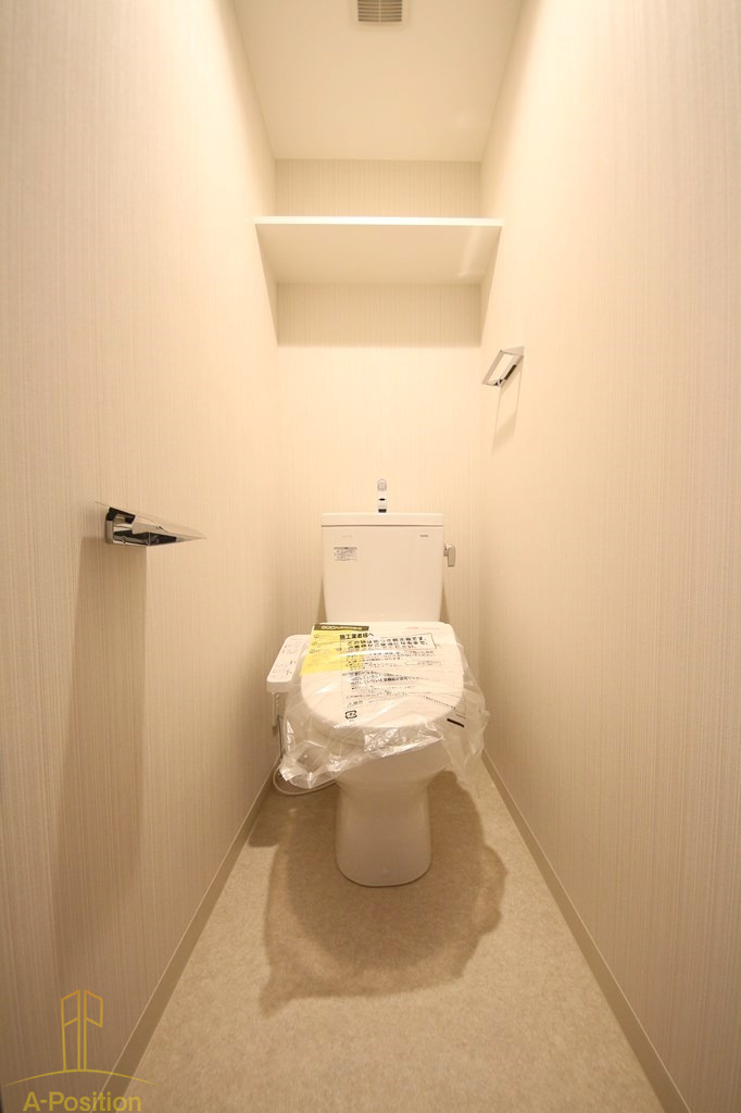 トイレ　エステムコート大阪福島ルアーナ