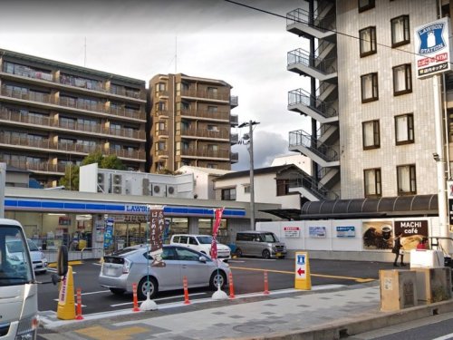 コンビニ　ローソン 神戸徳井町一丁目店（コンビニ）まで369m