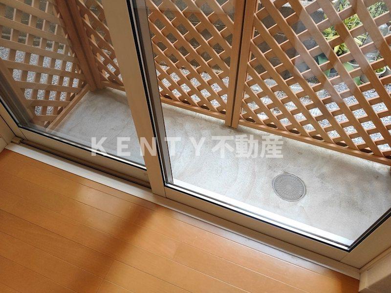 バルコニー　お洗濯にも便利なバルコニー付き