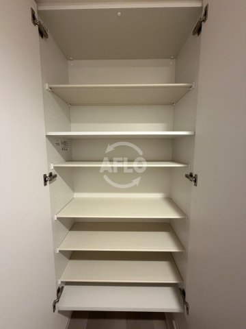 収納　コンフォリア・リヴ 桜川ソルテラス　シューズボックス