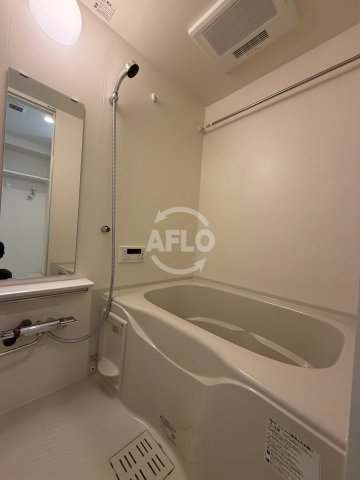 バス・シャワールーム　コンフォリア・リヴ 桜川ソルテラス　風呂