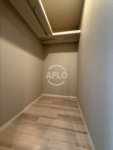 バルコニー　コンフォリア・リヴ 桜川ソルテラス　ウォークインクローゼット