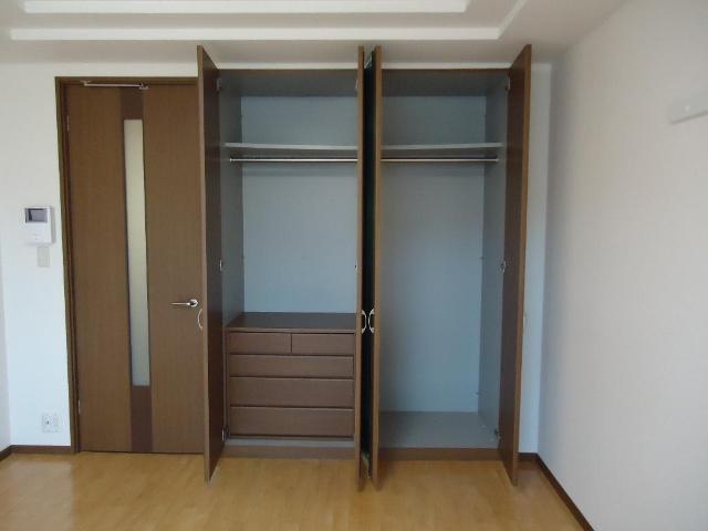 収納　クローゼット