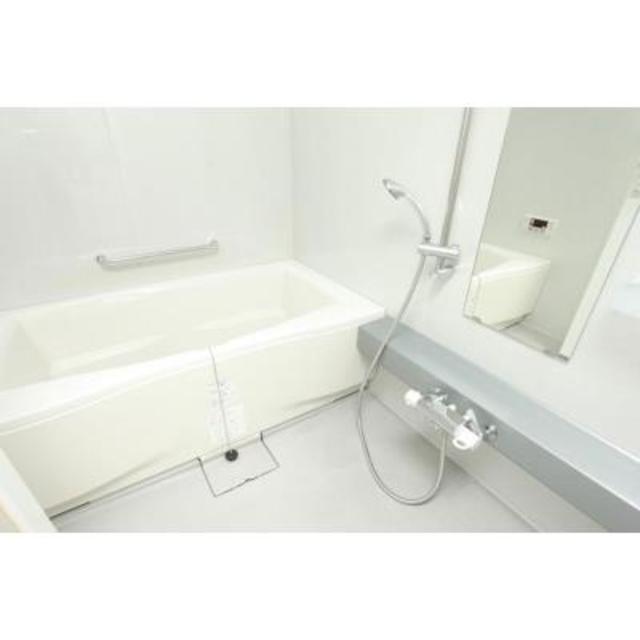 バス・シャワールーム　※写真は同タイプ住戸です。