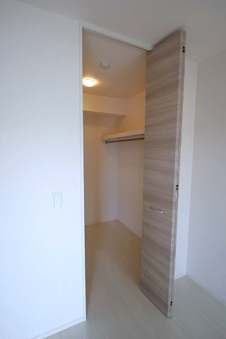収納　ウォークインクローゼット