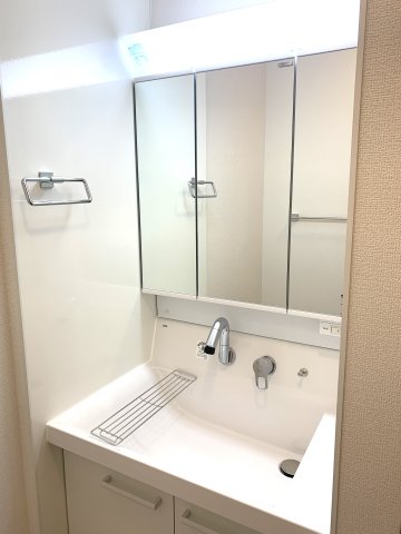 洗面設備　洗髪洗面化粧台