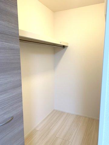 収納　ウォークインクローゼット