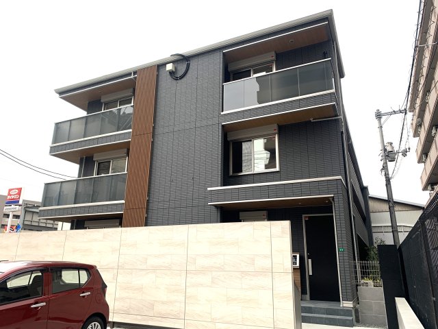 建物外観　D-residence西町・軽量鉄骨造