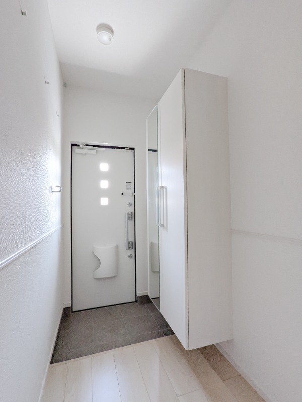 玄関　図面と現状に相違がある場合には現状を優先