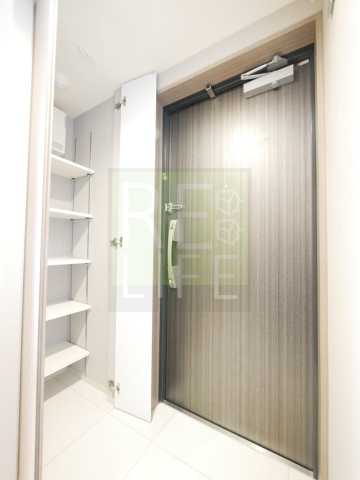 玄関　ライブカーサ上野