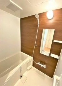 バス・シャワールーム　一日の疲れを流しましょう