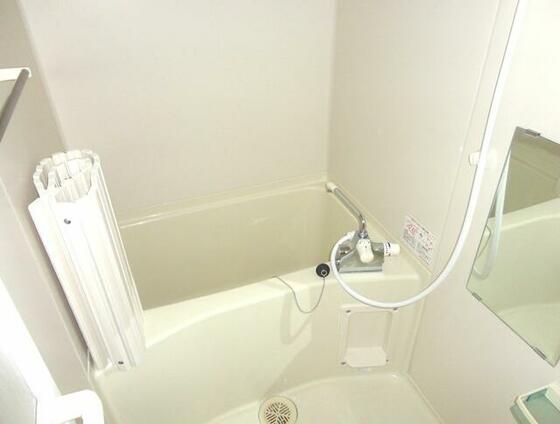 バス・シャワールーム　※別部屋参考写真となります。