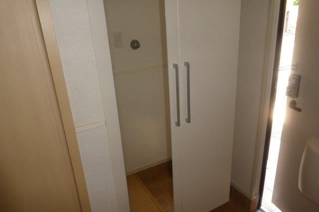 収納　シューズボックス