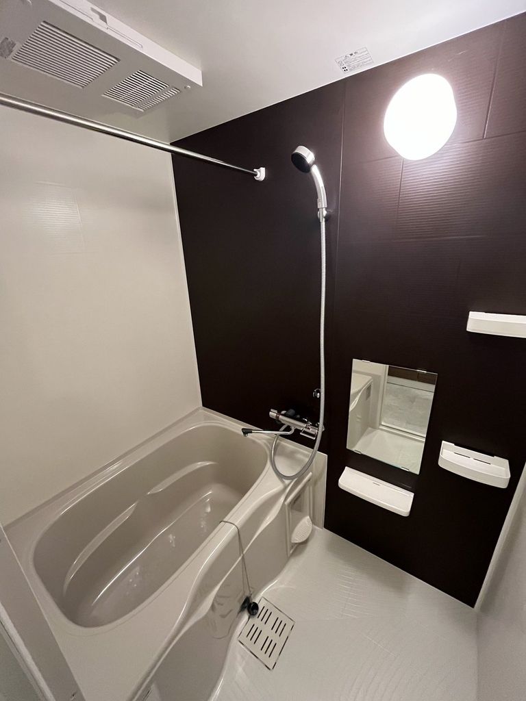 バス・シャワールーム　バス