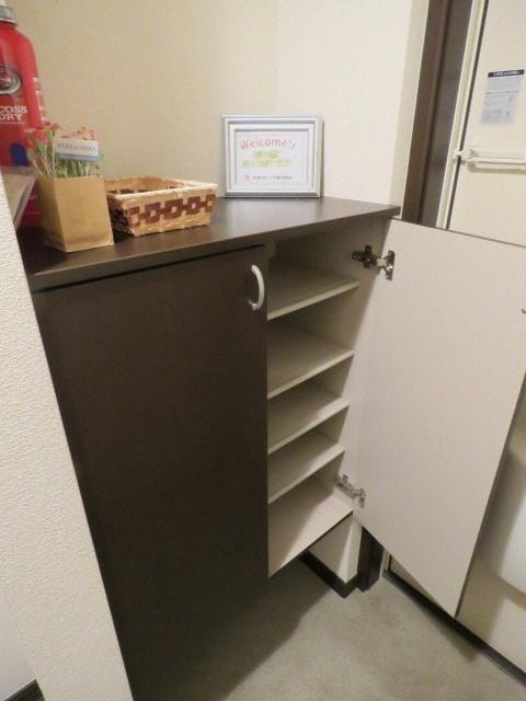 その他設備　玄関にはシューズボックスも付いています！