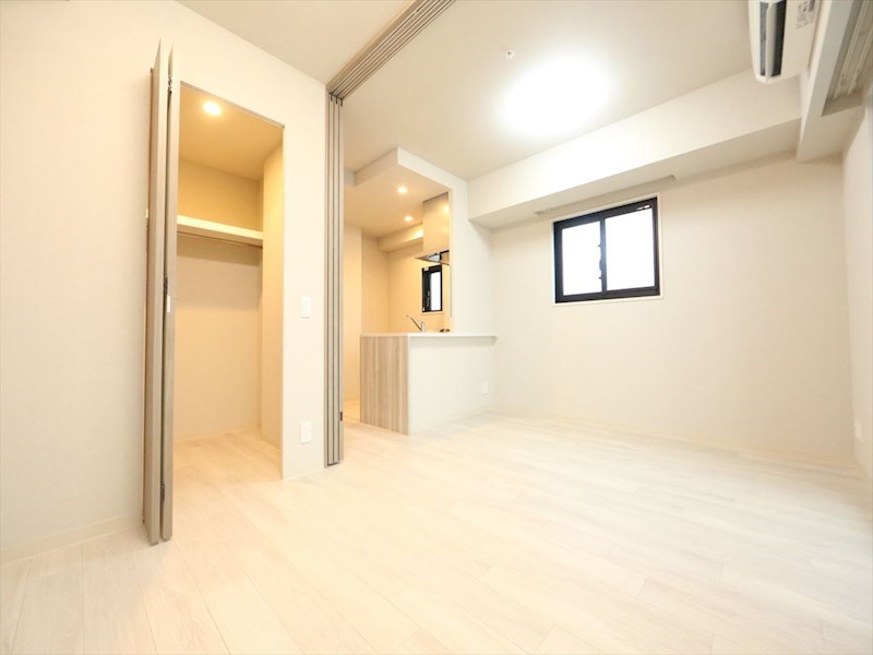 その他部屋・スペース　洋室3.3帖　ウォークインクローゼット付（収納充実してます）