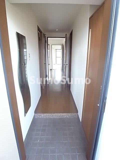 玄関　シンプルで使いやすい玄関です