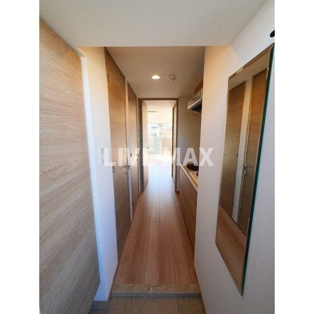 玄関　※別号室参考写真