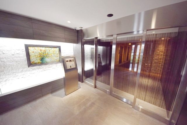 エントランス　★お問い合わせはタウンハウジングまで★