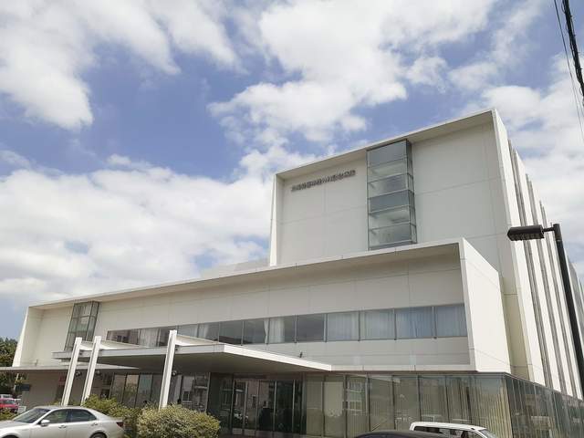 病院　北海道脳神経外科記念病院（病院）まで700m