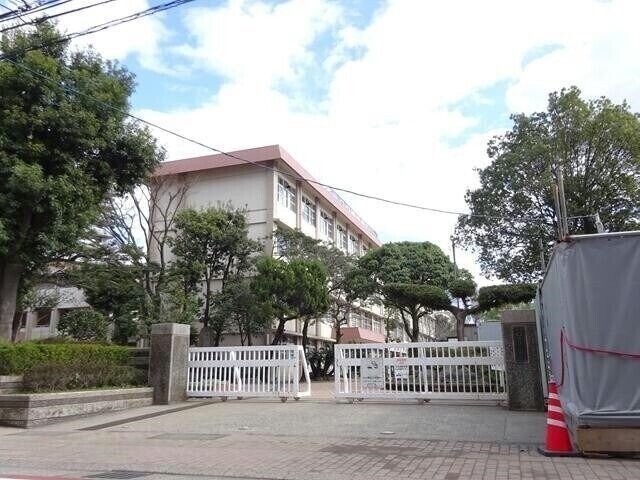 小学校　鹿児島市立中洲小学校（小学校）まで1759m