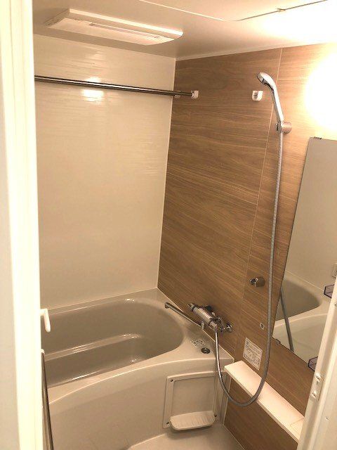 バス・シャワールーム　バス