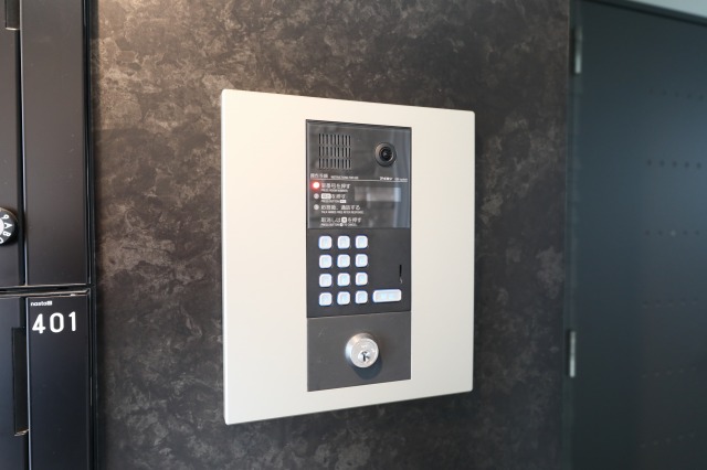 エントランス　安心なオートロック付きエントランスです♪