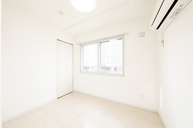 その他部屋・スペース　白基調の明るいお部屋です♪