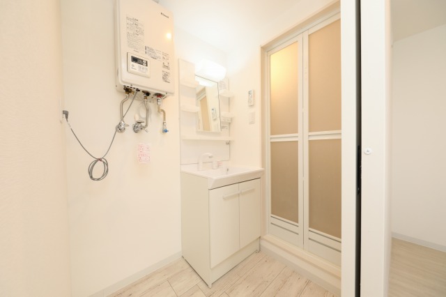 洗面設備　洗面化粧台付き♪