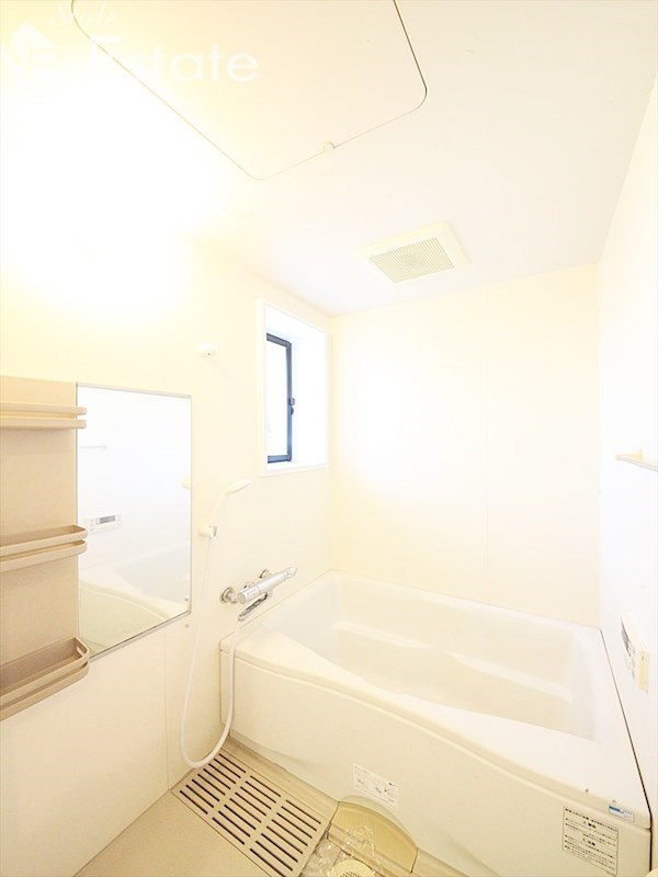 バス・シャワールーム　バスルーム