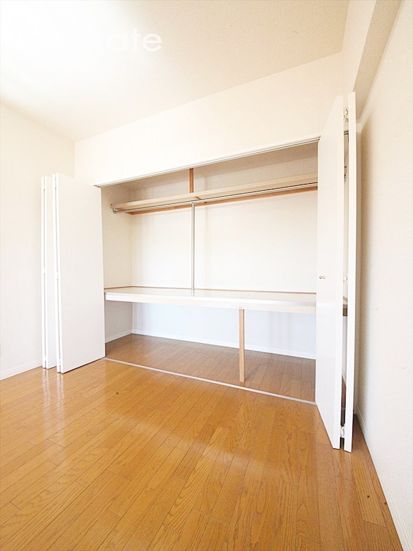 収納　クローゼット