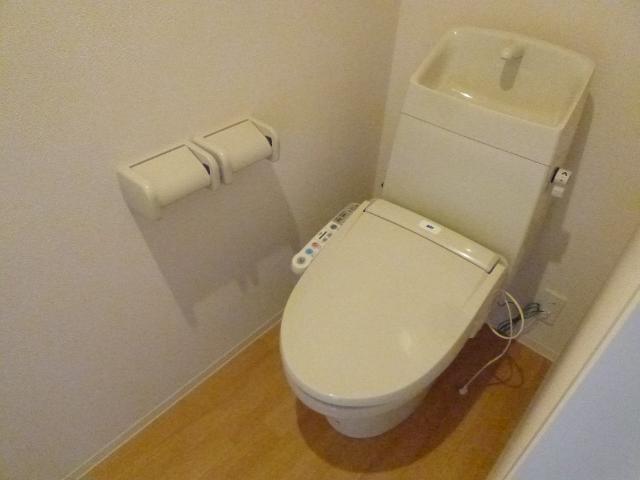 トイレ　シャワー付きトイレ