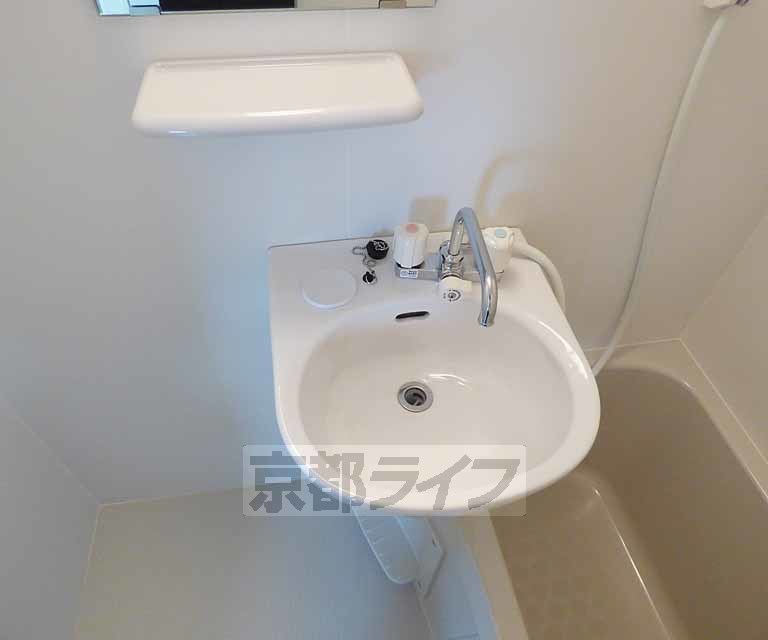 洗面設備　洗面台です。