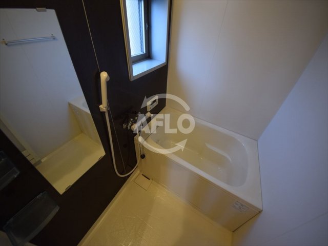 バス・シャワールーム　エスライズ難波　風呂