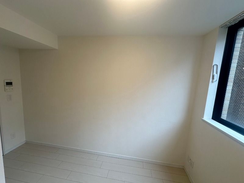 居室・リビング　☆明るい洋室☆