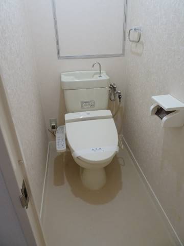 トイレ　洗浄便座