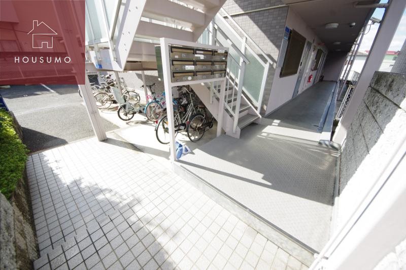 エントランス　毎日通るエントランスはこのようになっています