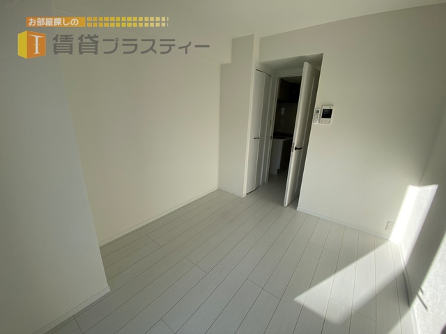 居室・リビング　人気の白ベースのお部屋。