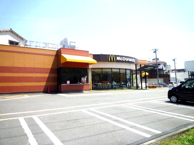 飲食店　マクドナルド（飲食店）まで140m